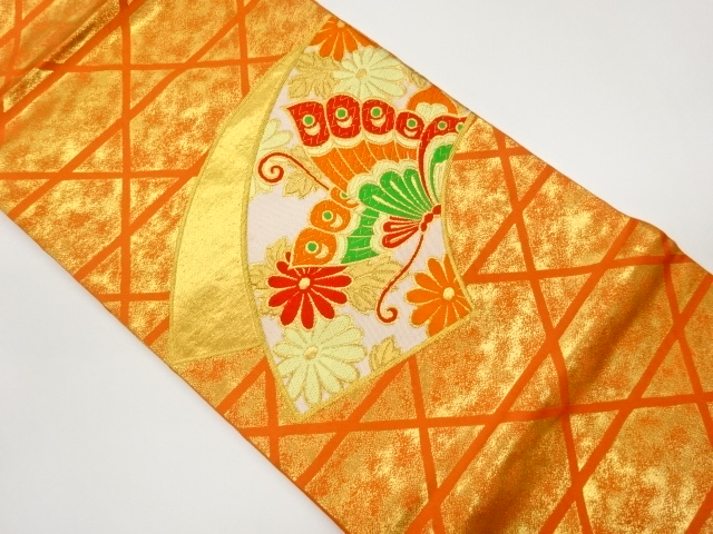 地紙に蝶模様織出し名古屋帯